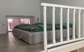 Roland Apartment Downtown - Buda